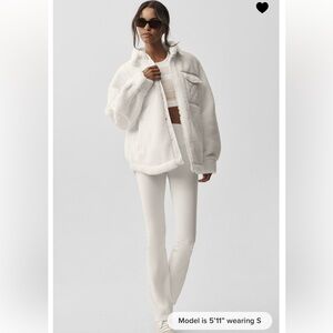 Brand new without tags! Alo Sherpa Edge Shacket - Ivory, size XS